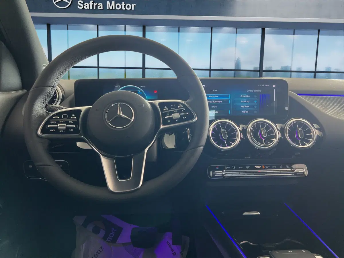 Mercedes-Benz GLA SUV usata a Cosenza (14)