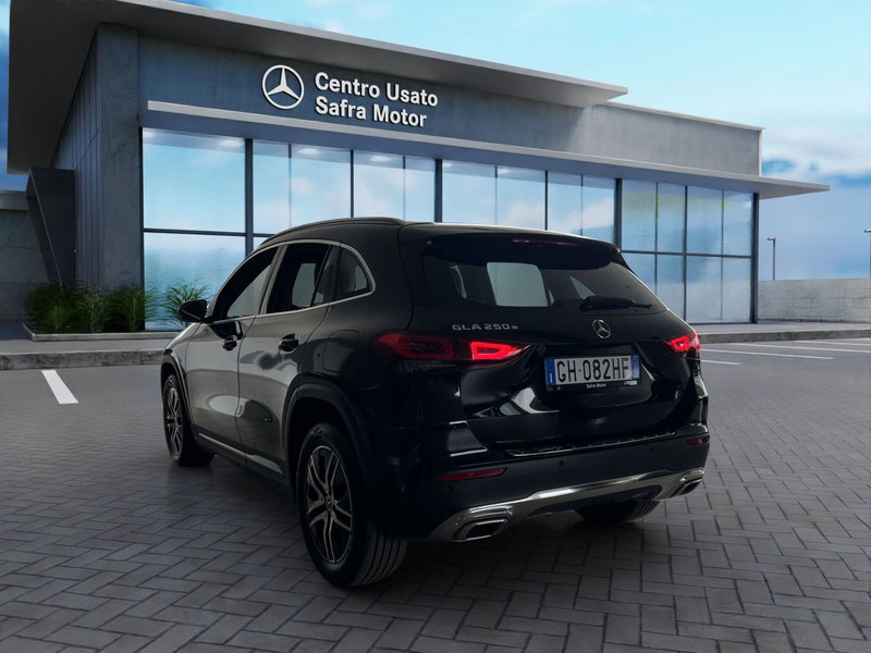 Mercedes-Benz GLA SUV usata a Cosenza (5)