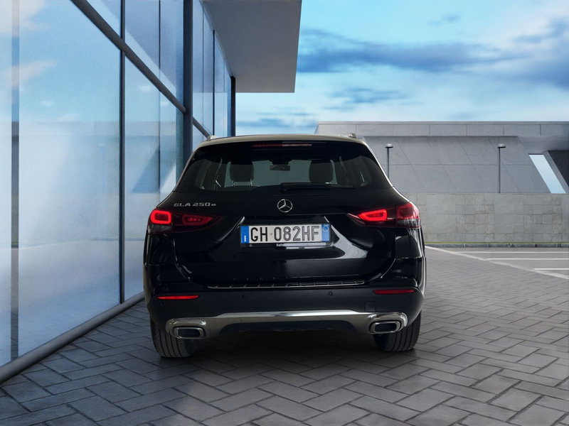 Mercedes-Benz GLA SUV usata a Cosenza (6)