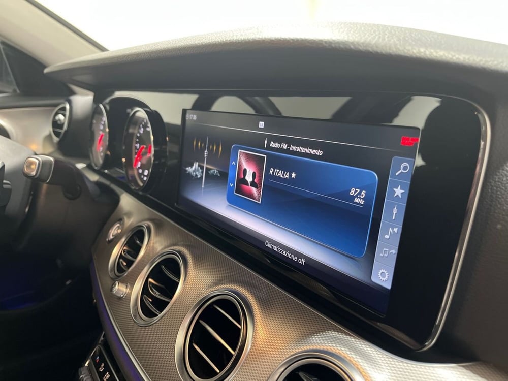 Mercedes-Benz Classe E usata a Napoli (14)