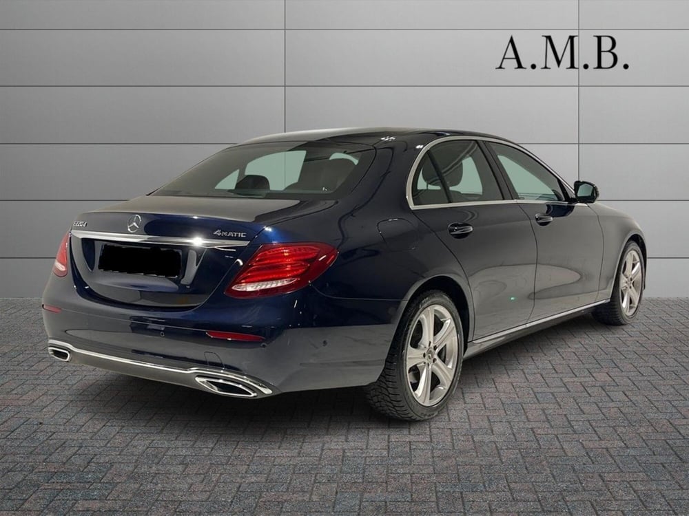 Mercedes-Benz Classe E usata a Napoli (2)