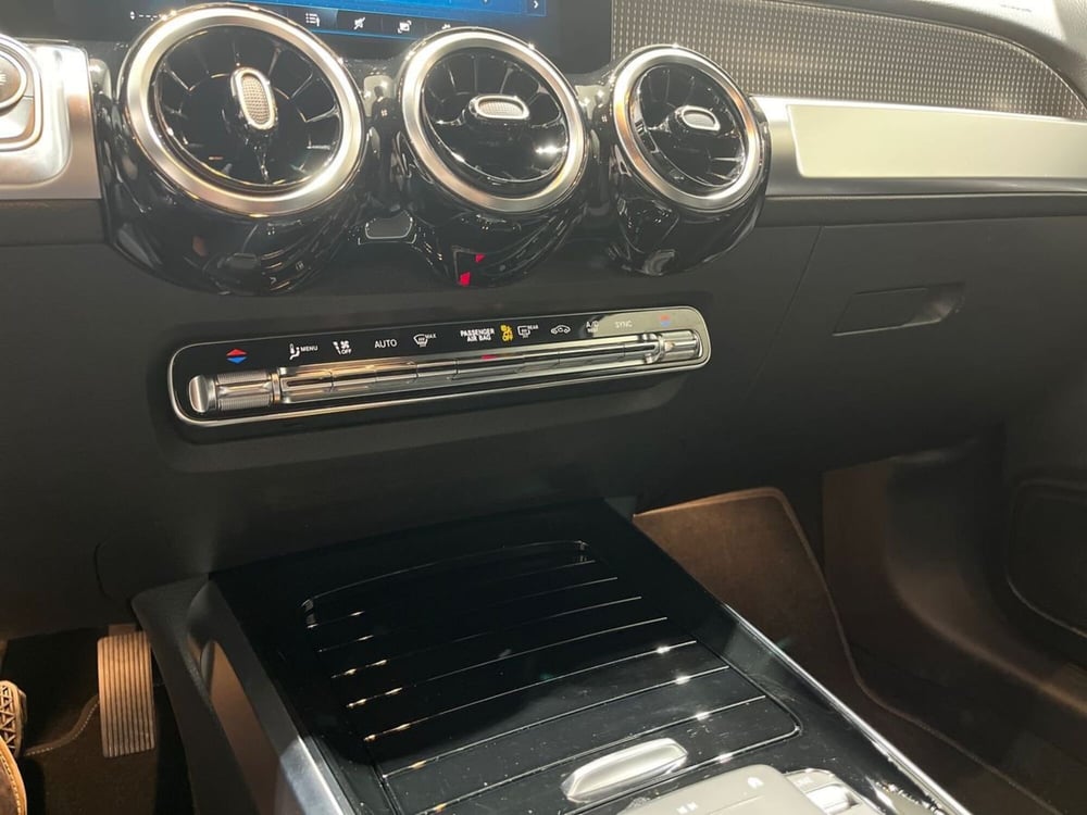 Mercedes-Benz GLB usata a Napoli (15)