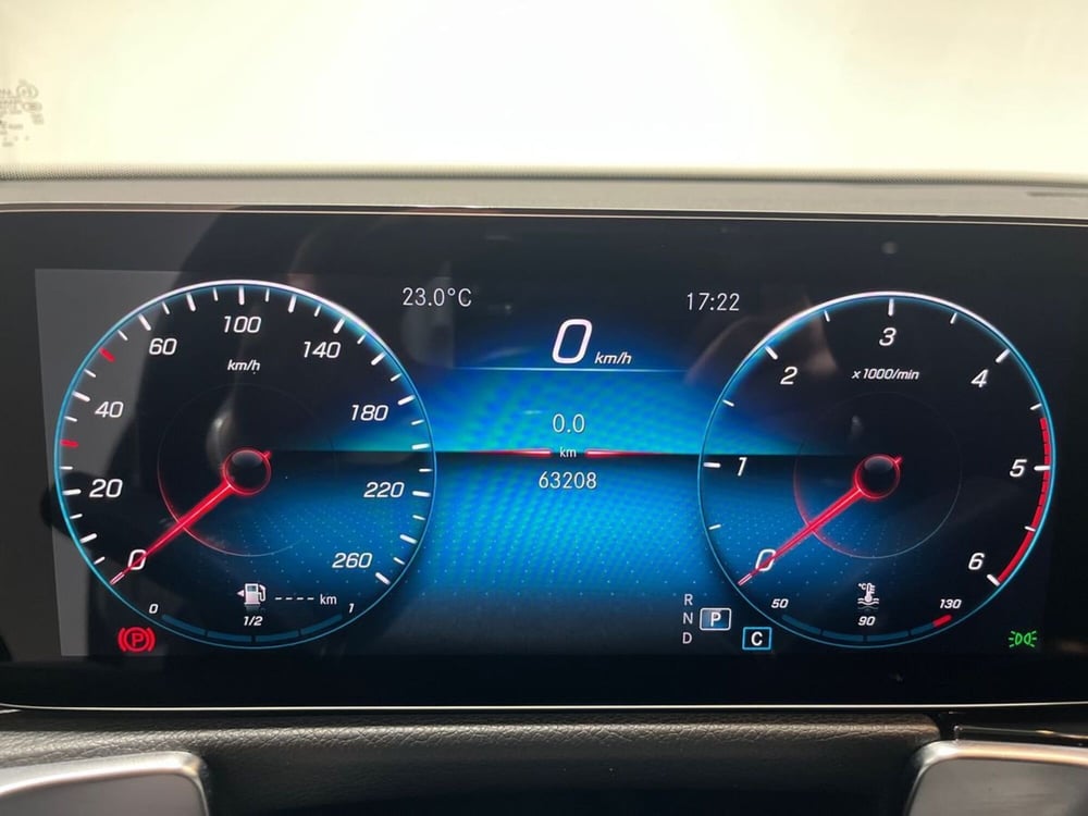Mercedes-Benz GLB usata a Napoli (7)