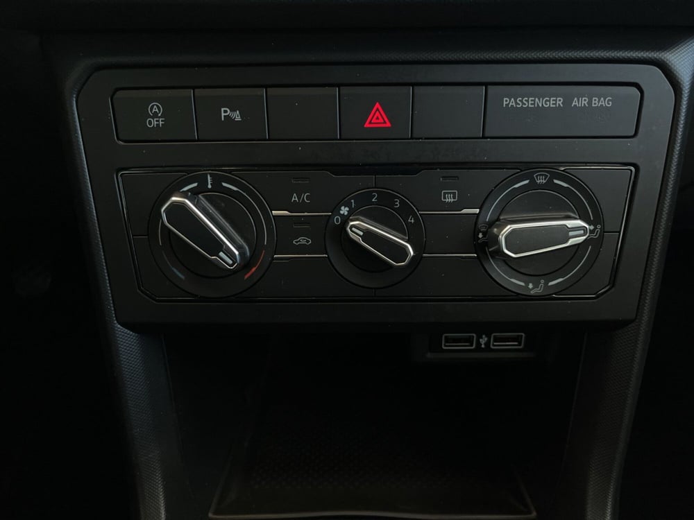 Volkswagen T-Cross usata a Salerno (15)