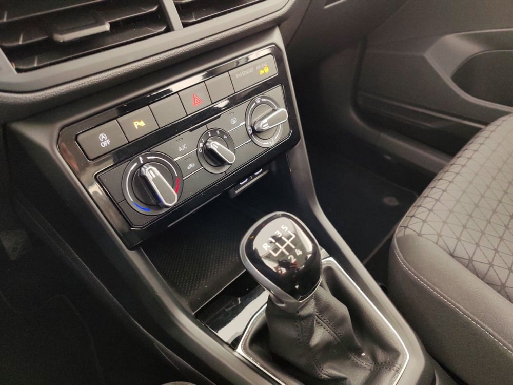 Volkswagen T-Cross usata a Massa-Carrara (14)