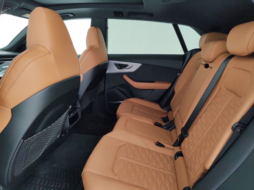 Audi RS Q8 usata a Massa-Carrara (12)