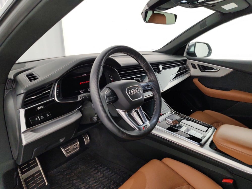 Audi RS Q8 usata a Massa-Carrara (7)