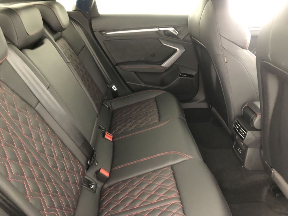 Audi A3 Sedan usata a Massa-Carrara (12)