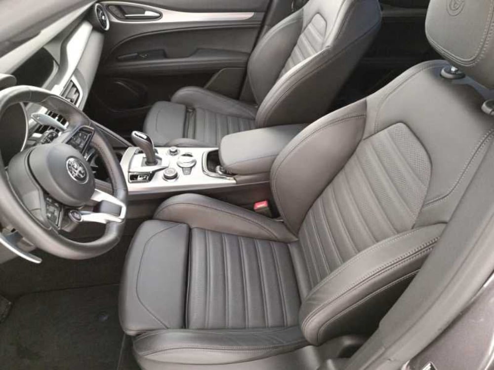 Alfa Romeo Stelvio usata a Treviso (11)