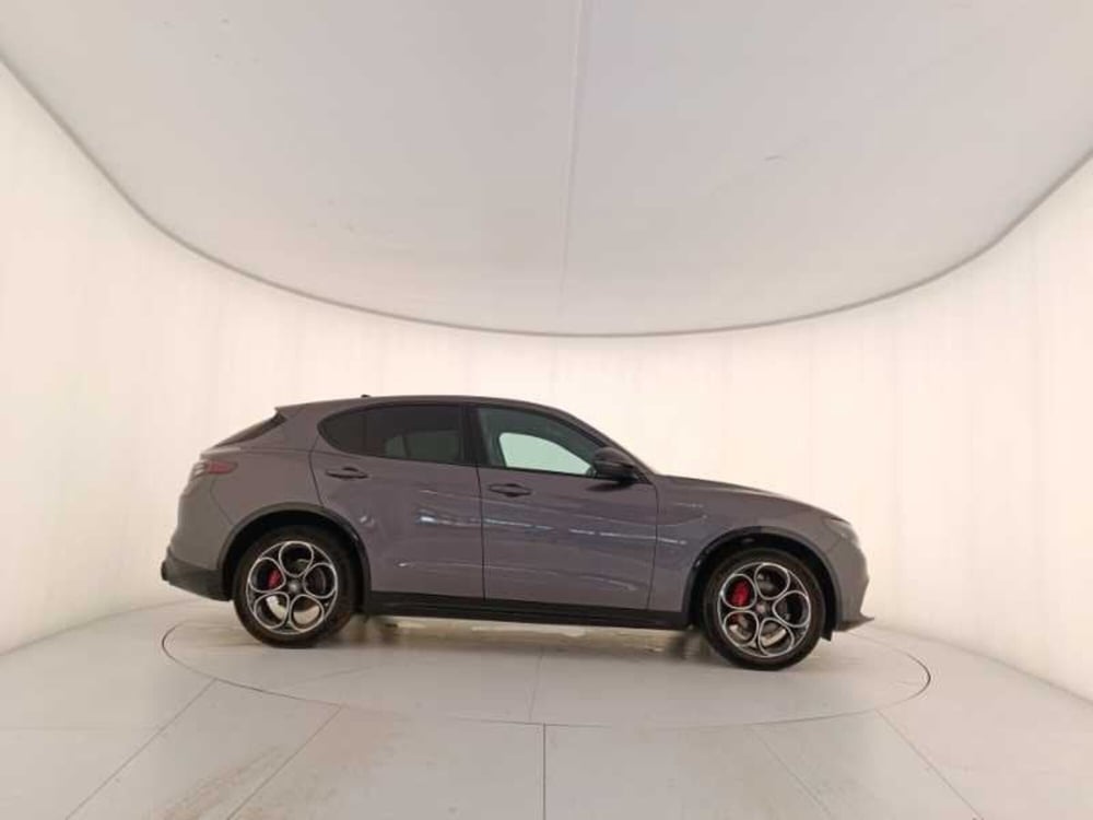Alfa Romeo Stelvio usata a Treviso (7)