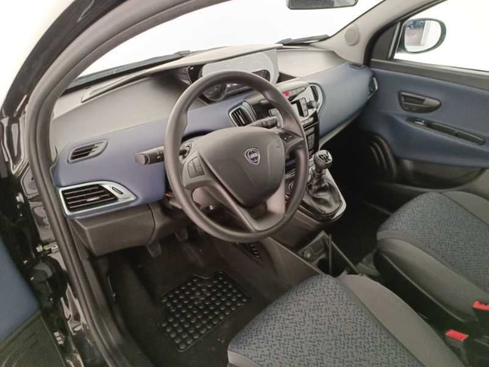 Lancia Ypsilon usata a Treviso (10)