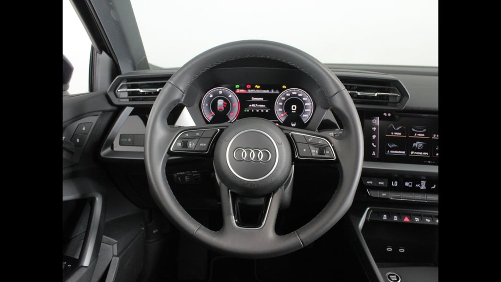 Audi A3 Sedan usata a Palermo (10)