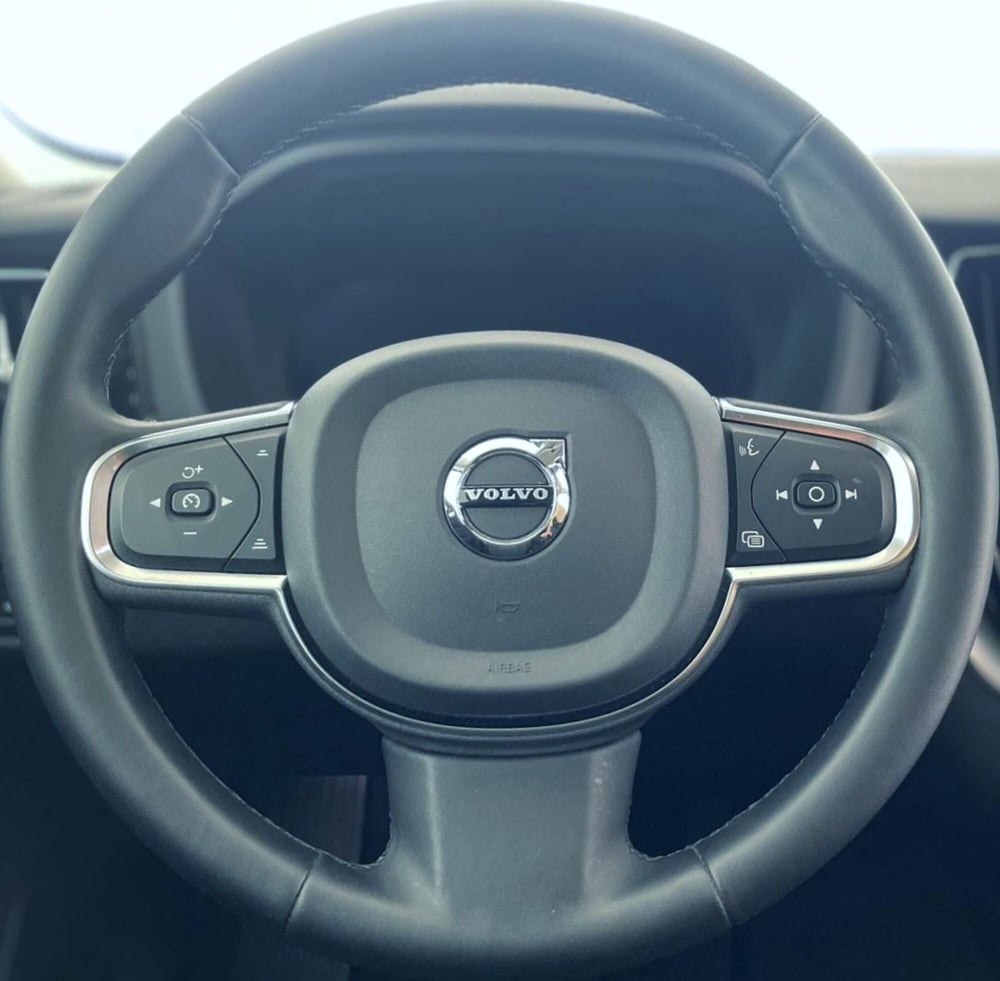 Volvo XC60 usata a Perugia (9)