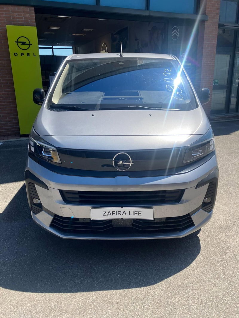Opel Zafira Life nuova a Lucca (2)