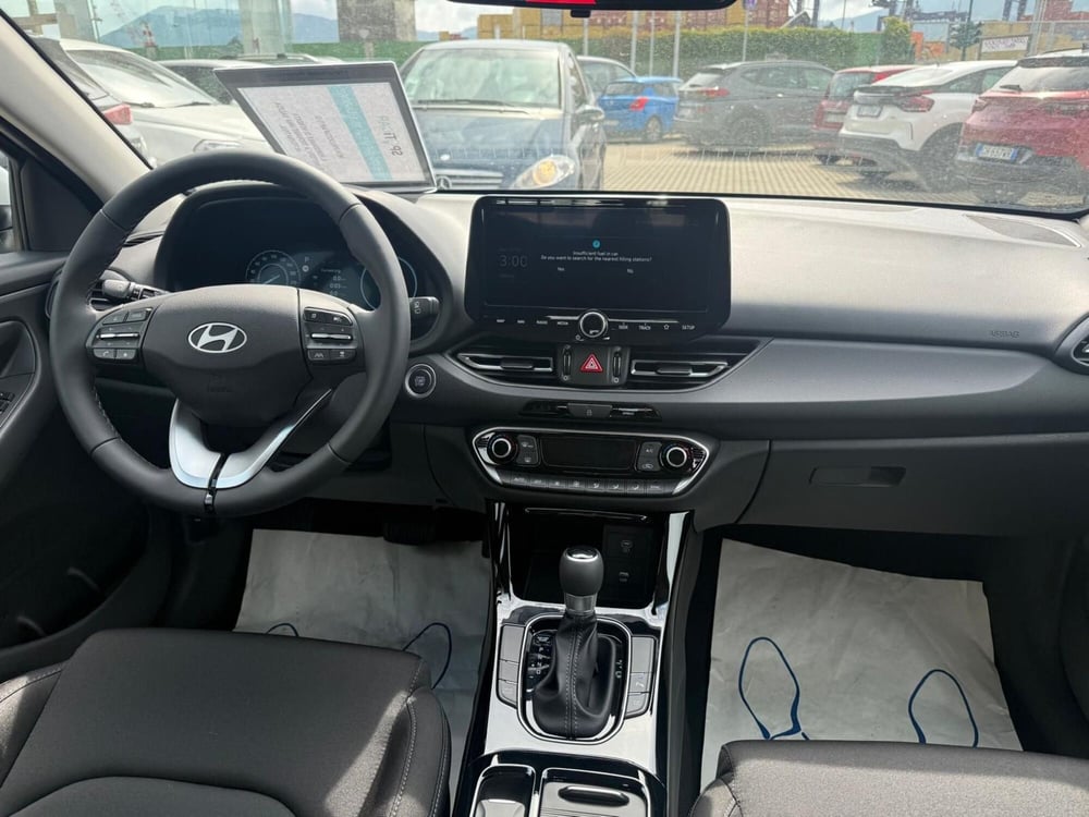 Hyundai i30 nuova a Massa-Carrara (6)