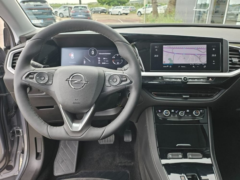 Opel Grandland usata a Foggia (10)