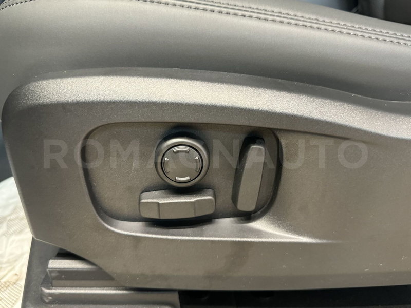 Land Rover Defender usata a Forlì-Cesena (8)