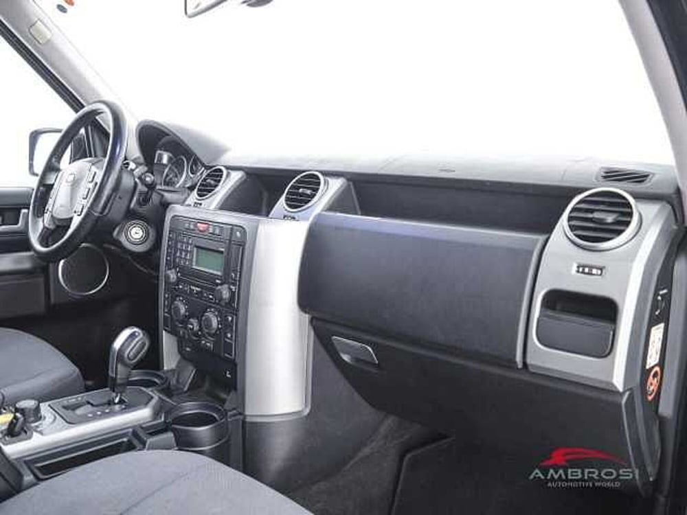 Land Rover Discovery usata a Viterbo (14)