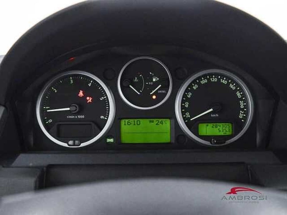 Land Rover Discovery usata a Viterbo (15)