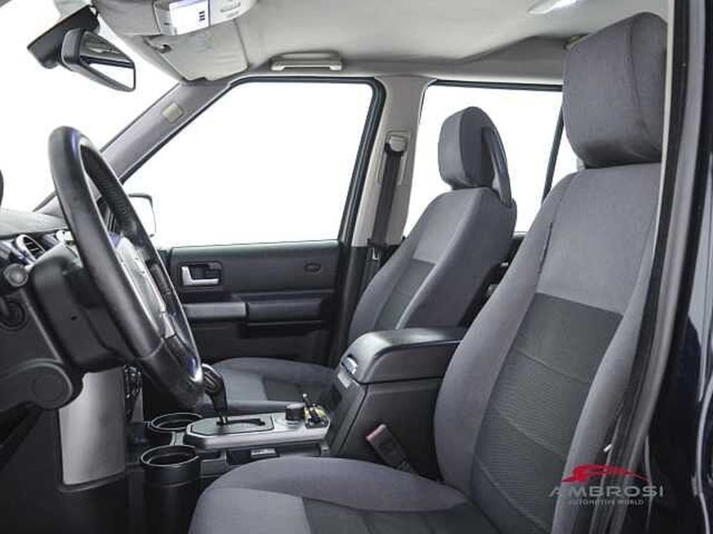 Land Rover Discovery usata a Viterbo (9)