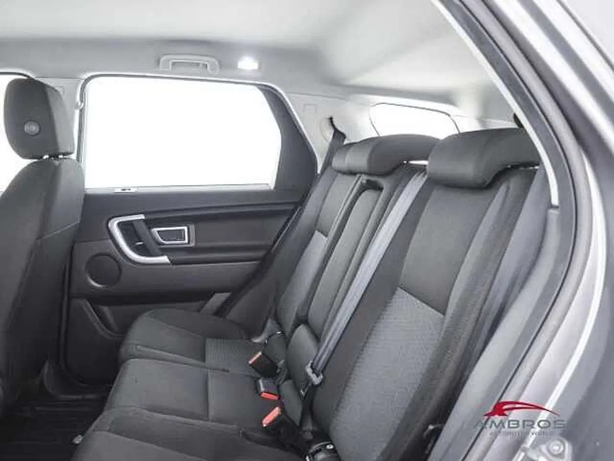 Land Rover Discovery Sport usata a Viterbo (10)