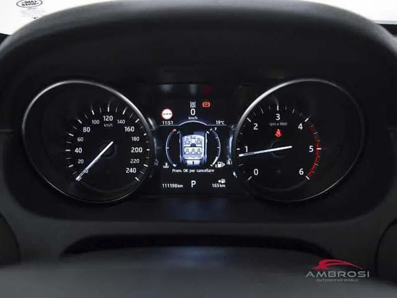 Land Rover Discovery Sport usata a Viterbo (13)