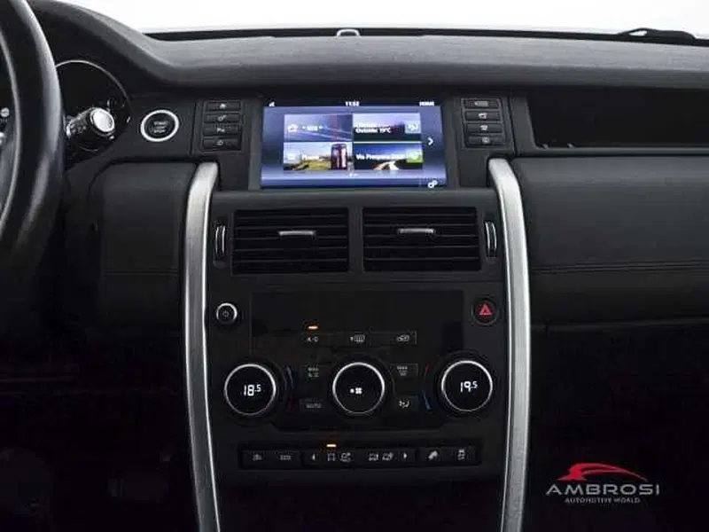 Land Rover Discovery Sport usata a Viterbo (18)