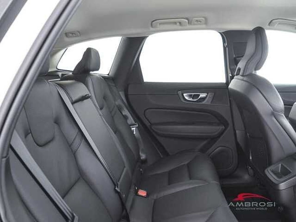 Volvo XC60 usata a Viterbo (11)