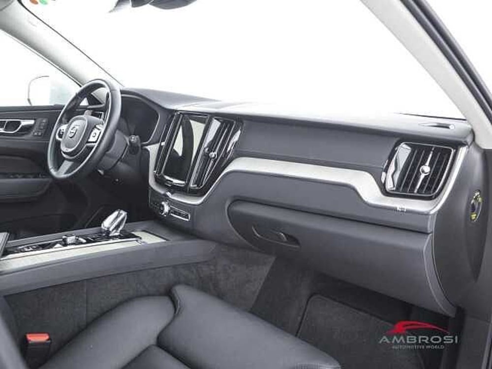 Volvo XC60 usata a Viterbo (12)