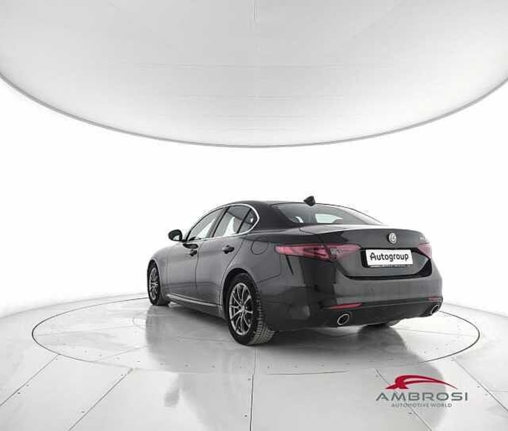 Alfa Romeo Giulia usata a Viterbo (4)
