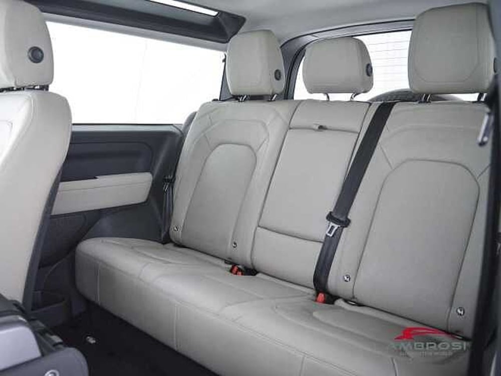 Land Rover Defender usata a Viterbo (10)