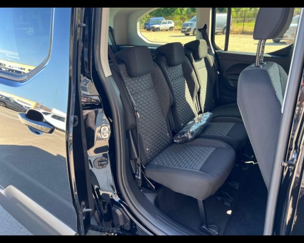 Peugeot Rifter nuova a Alessandria (11)