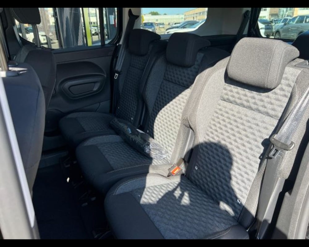 Peugeot Rifter nuova a Alessandria (9)