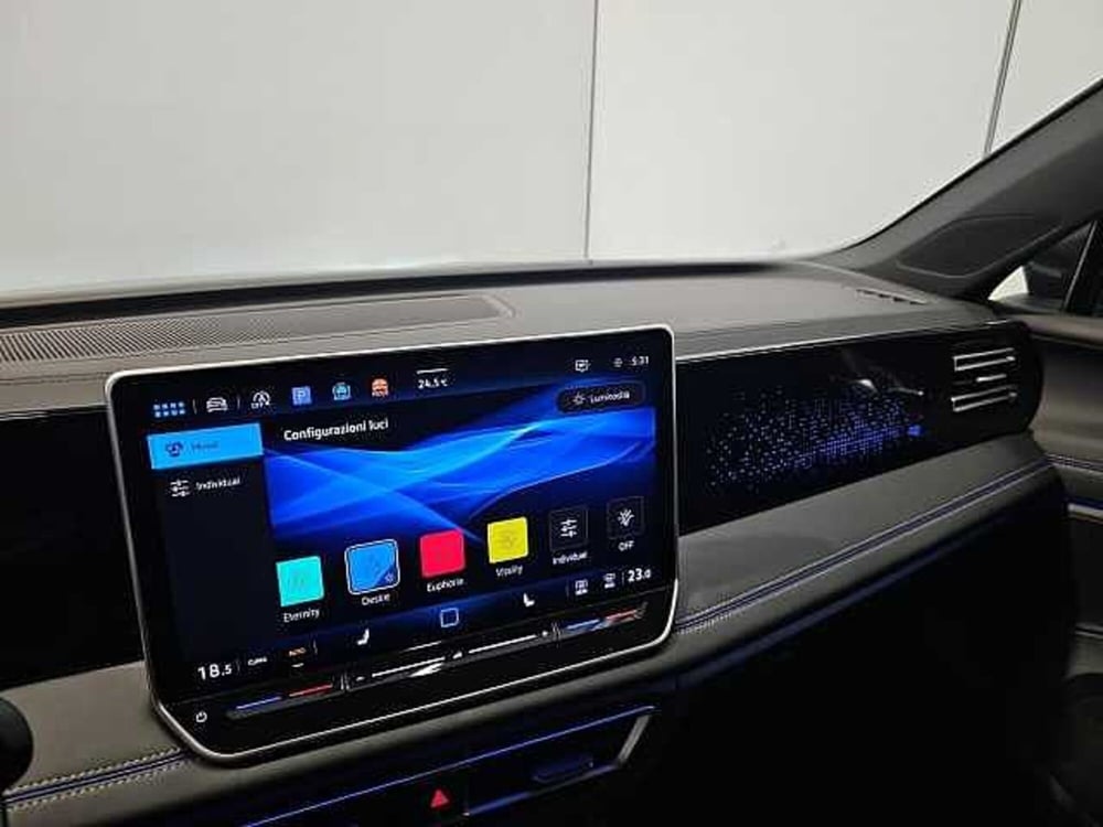 Volkswagen Tiguan usata a Lecco (16)