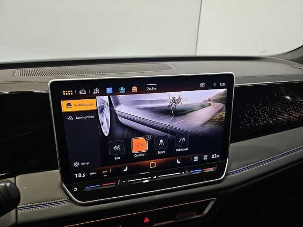 Volkswagen Tiguan usata a Lecco (17)