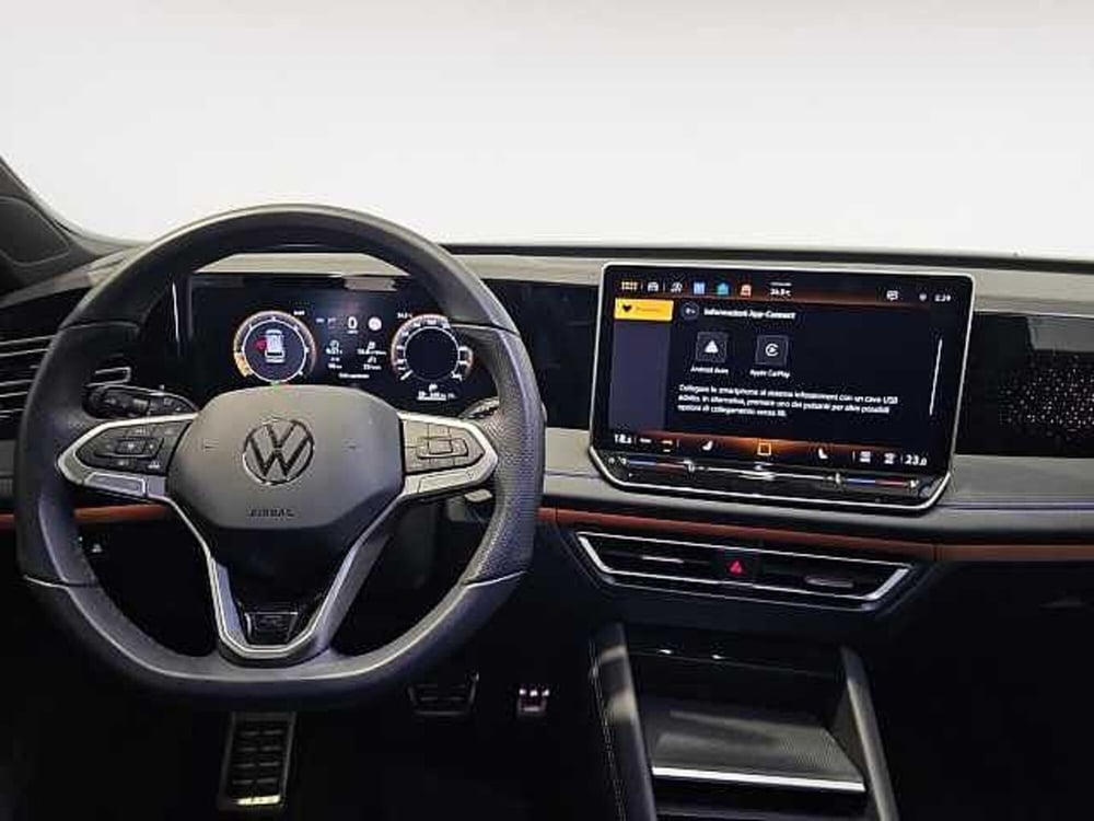 Volkswagen Tiguan usata a Lecco (9)