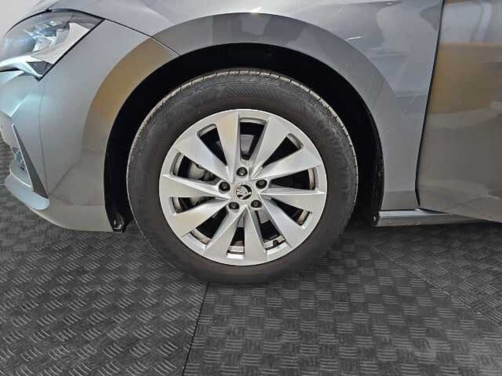 Skoda Superb usata a Lecco (17)