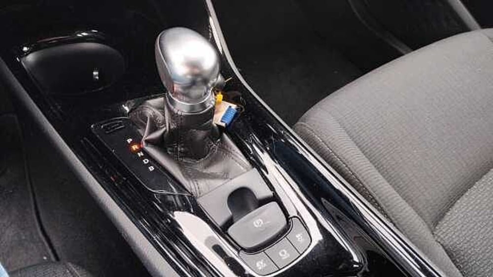 Toyota Toyota C-HR usata a Milano (11)