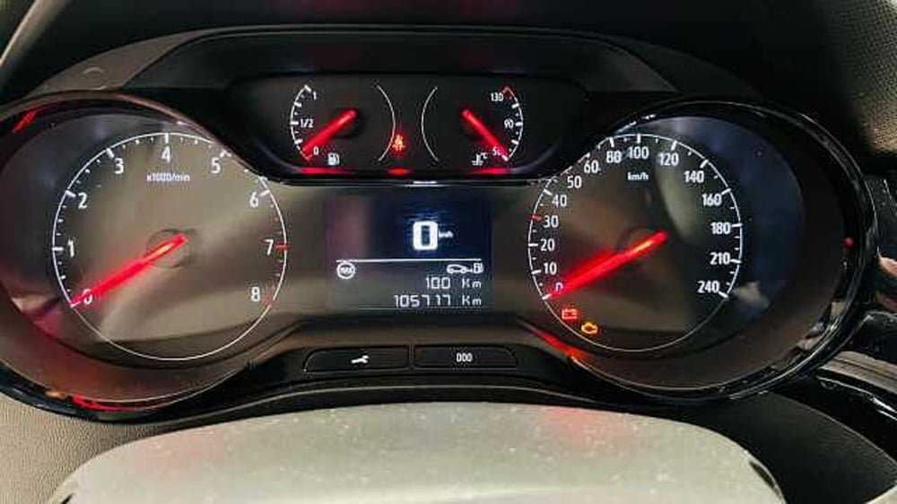 Opel Crossland X usata a Milano (8)