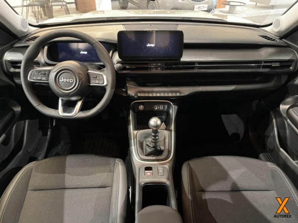 Jeep Avenger nuova a Varese (10)