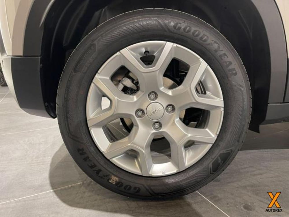 Jeep Avenger nuova a Varese (15)