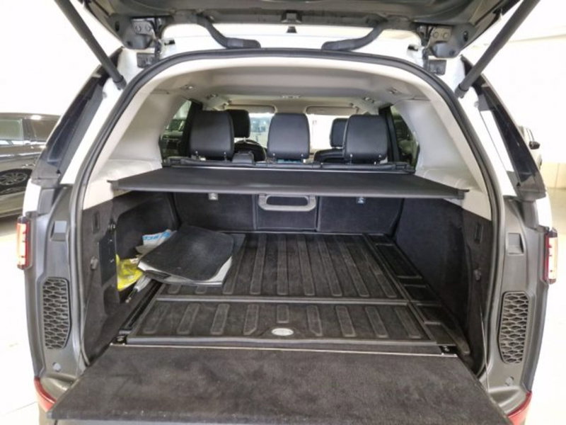 Land Rover Discovery usata a Livorno (17)