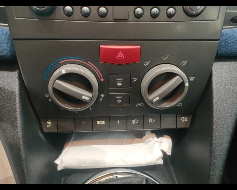 Lancia Ypsilon usata a Aosta (11)