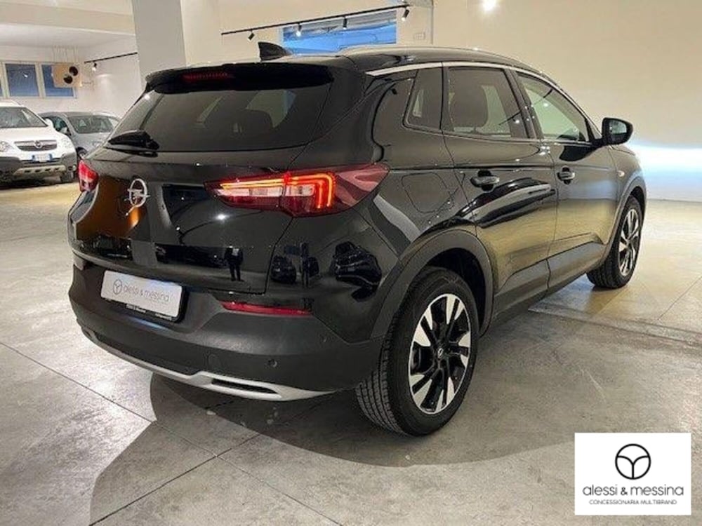 Opel Grandland X usata a Catania (5)