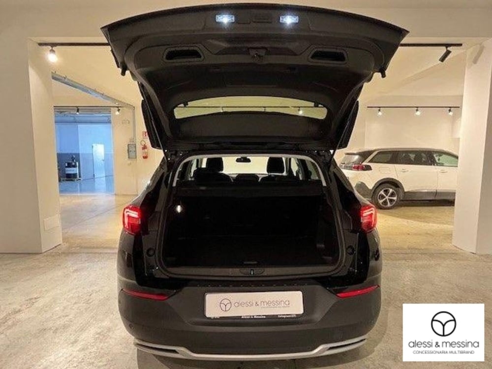 Opel Grandland X usata a Catania (6)