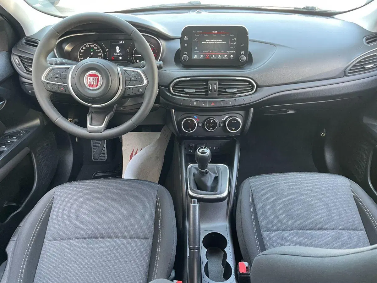 Fiat Tipo usata a Lecce (15)