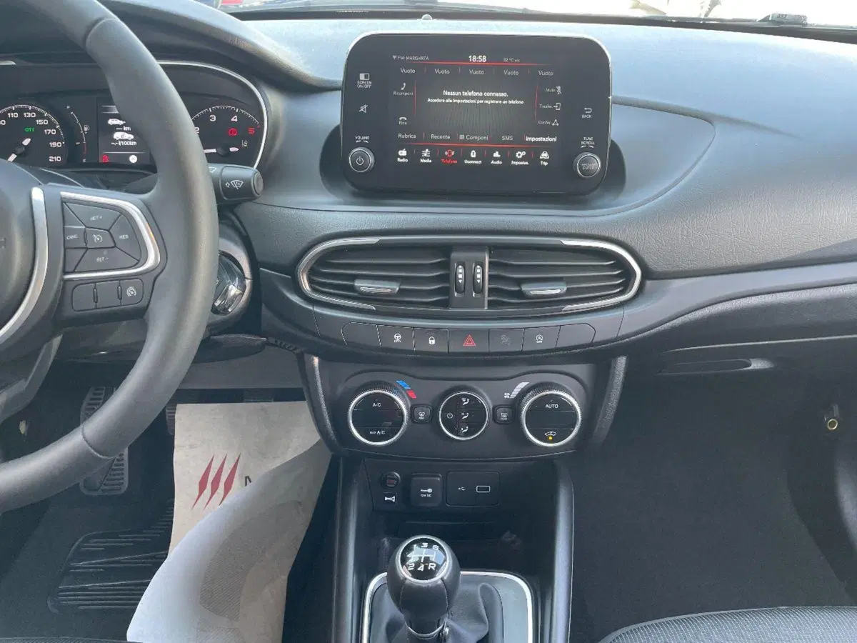 Fiat Tipo usata a Lecce (16)