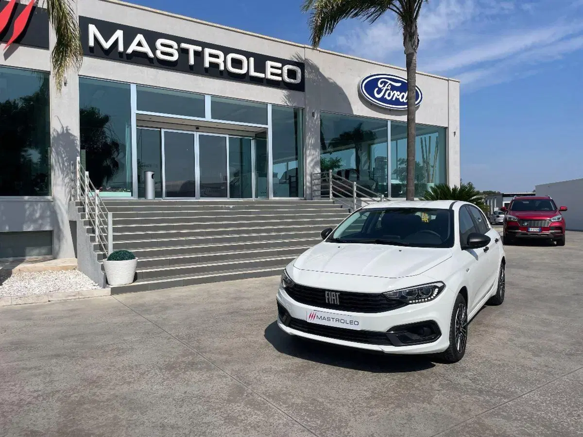 Fiat Tipo usata a Lecce (2)
