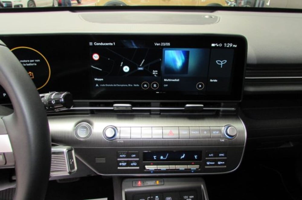 Hyundai Kona usata a Milano (8)