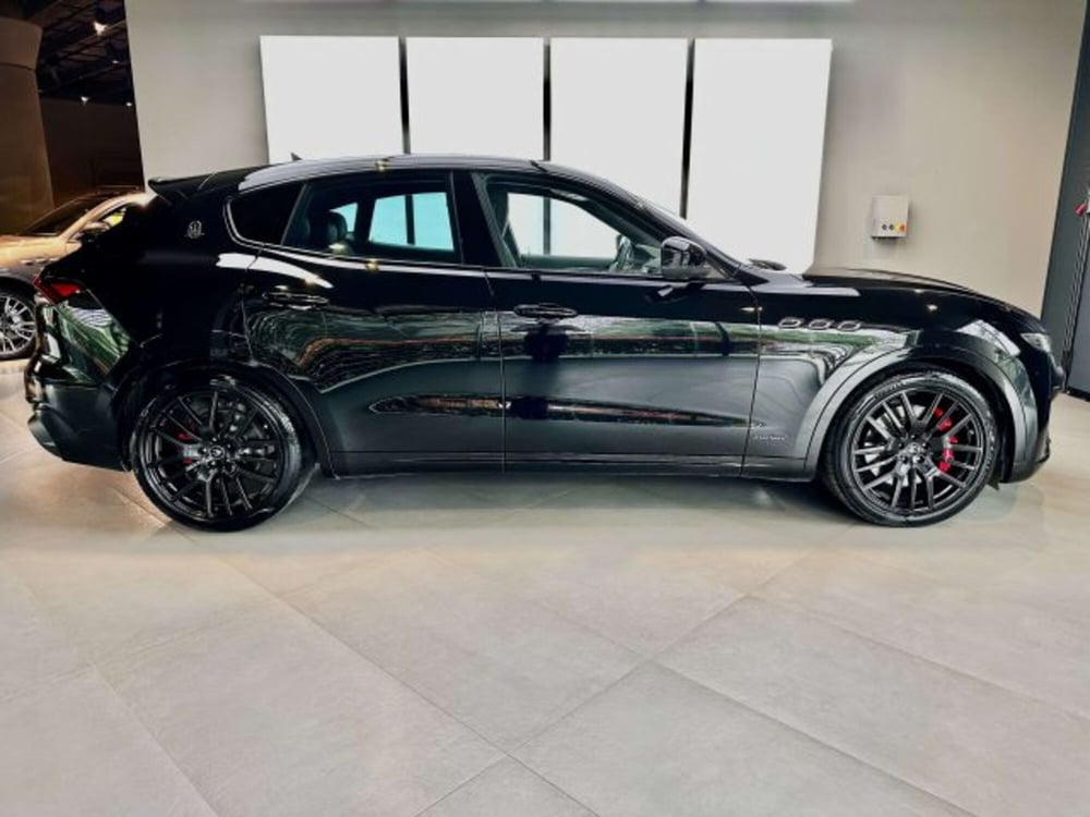 Maserati Levante usata a Torino (4)